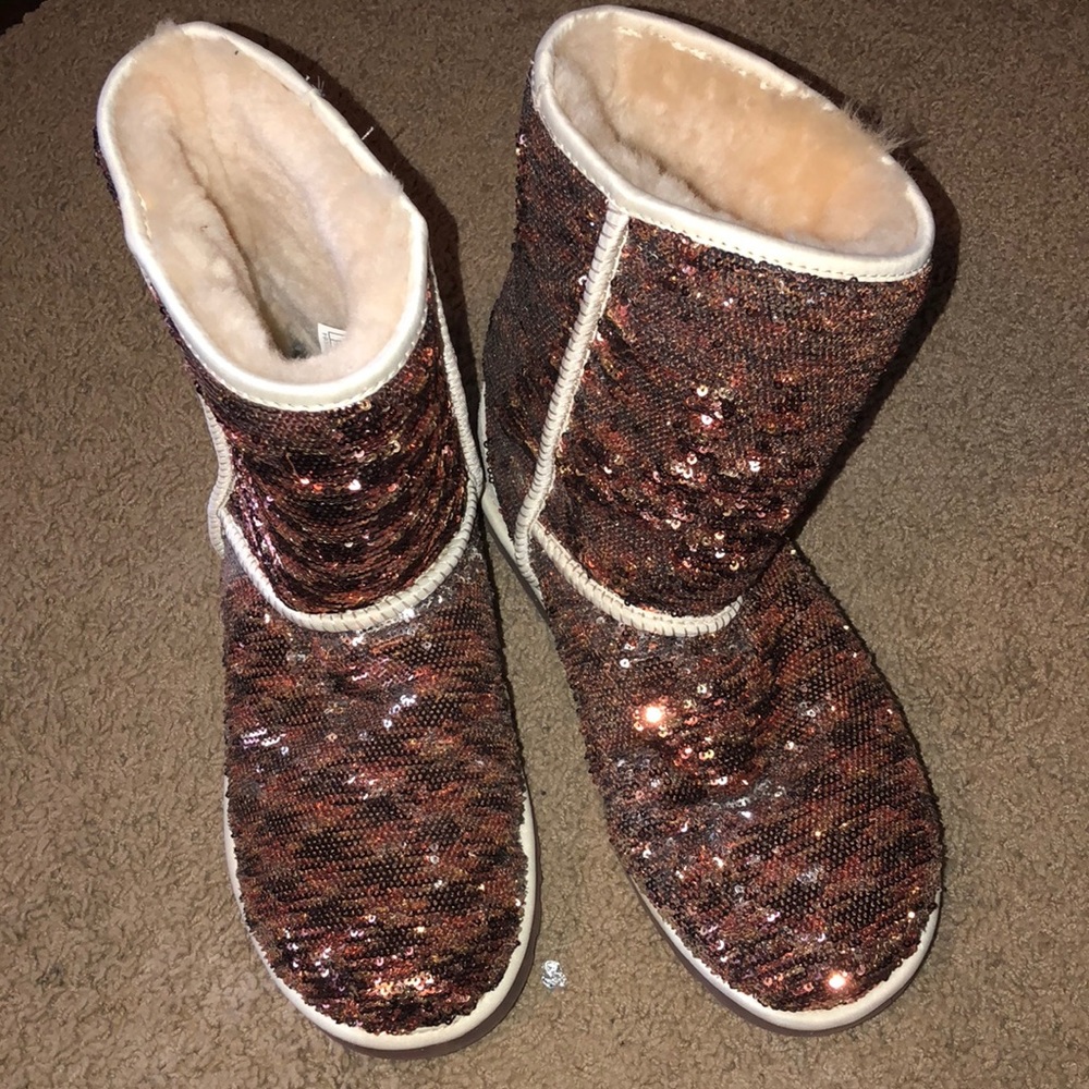 SPARKLY UGG BOOTS